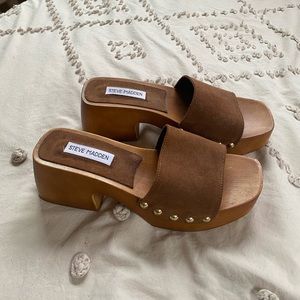 BRAND NEW PLATFORM STUDDED MULE